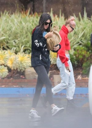 Kendall Jenner and Hailey Baldwin - Visit a lawyer's office in Santa Monica