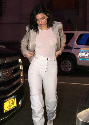 Kendall Jenner - Arrives at the New York Knicks vs LA Clippers in NYC