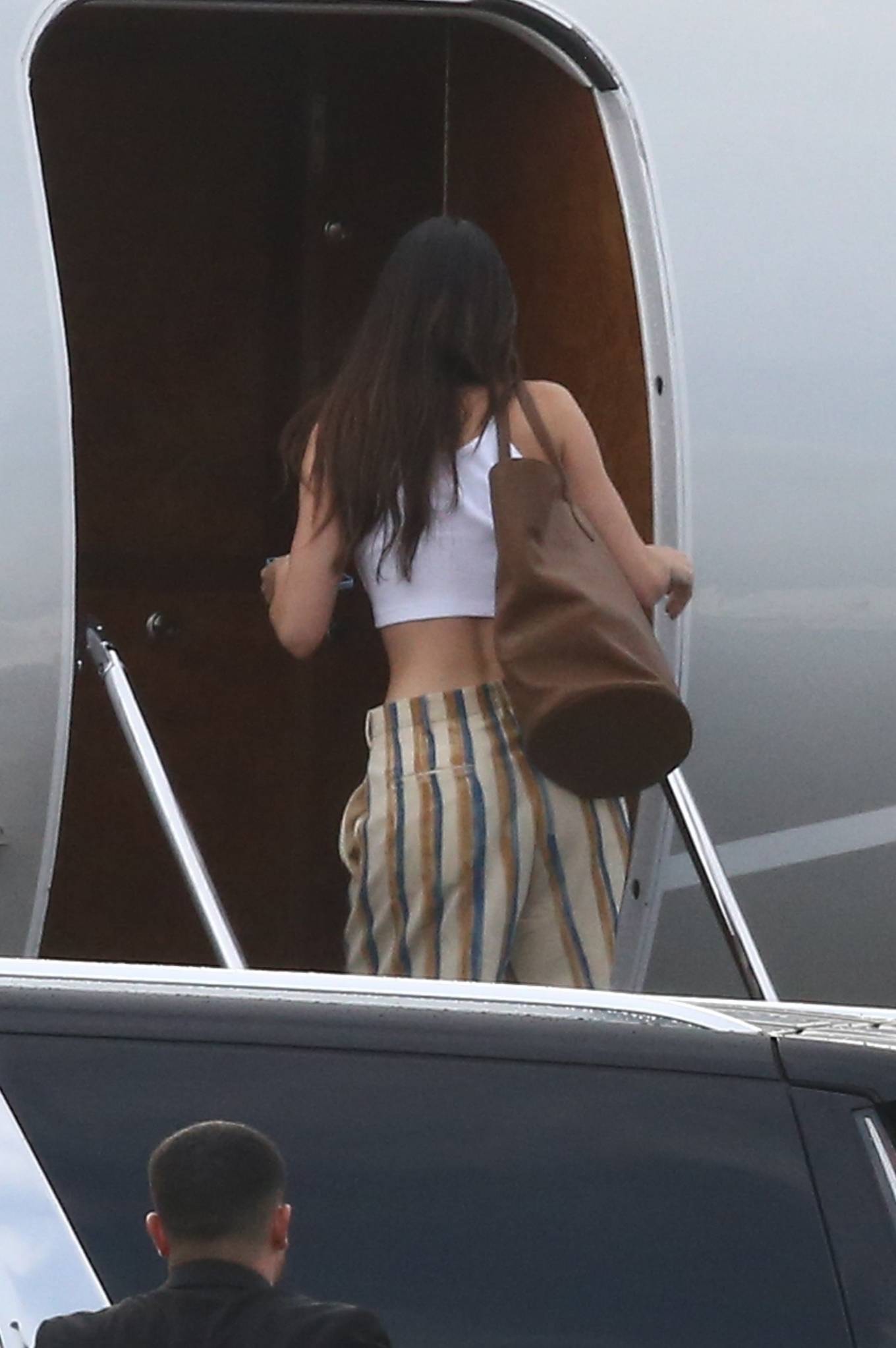 Kendall Jenner - Arrives in Miami from the Bahamas-09 | GotCeleb