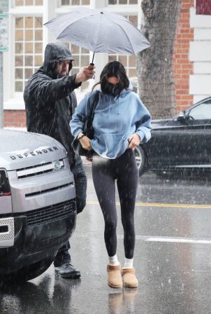 Kendall Jenner - Braves the rain in Beverly Hills