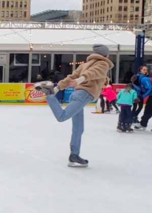 Kendall Jenner - Ice Skating in Philadelphia