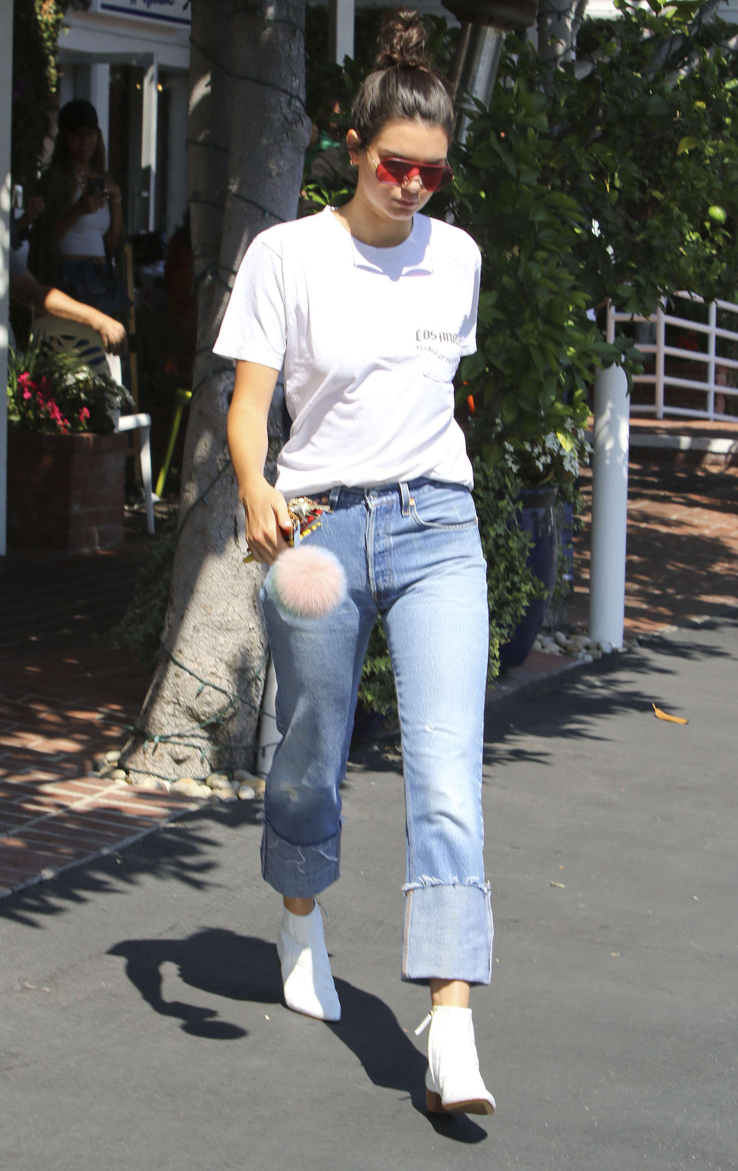 Kendall Jenner in Jeans Leaving Fred Segal -19 | GotCeleb
