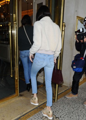 Kendall Jenner in jeans out in Paris