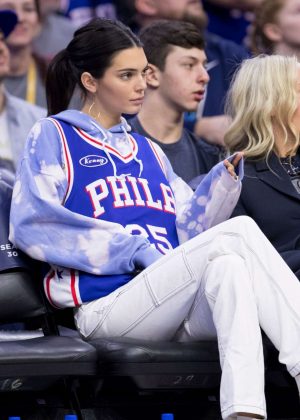 Kendall Jenner - Indiana Pacers and Philadelphia 76ers Game in Philadelphia