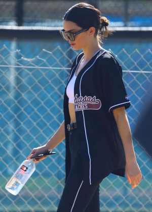 Kendall Jenner - Leaves baseball in LA