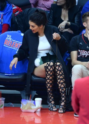 Kendall Jenner - Los Angeles Clippers vs. Houston Rockets game in LA