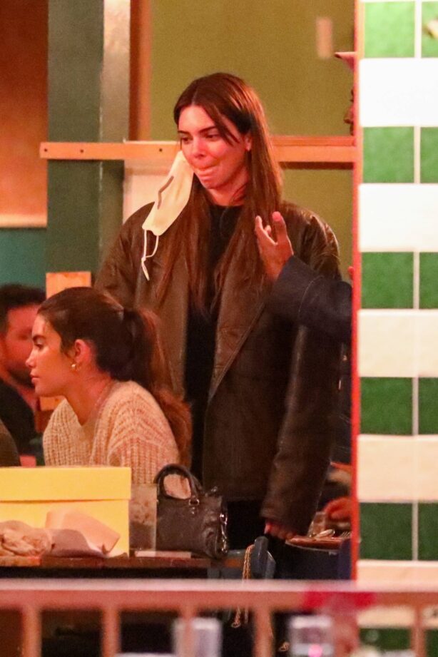 Kendall Jenner - On a dinner at Escuela Taqueria in Los Angeles