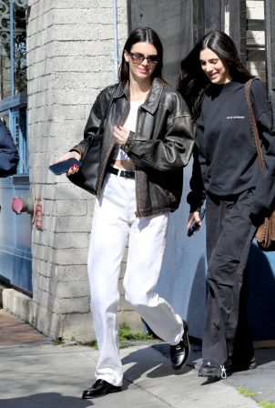 Kendall Jenner - On a lunch with friends in West Hollywood