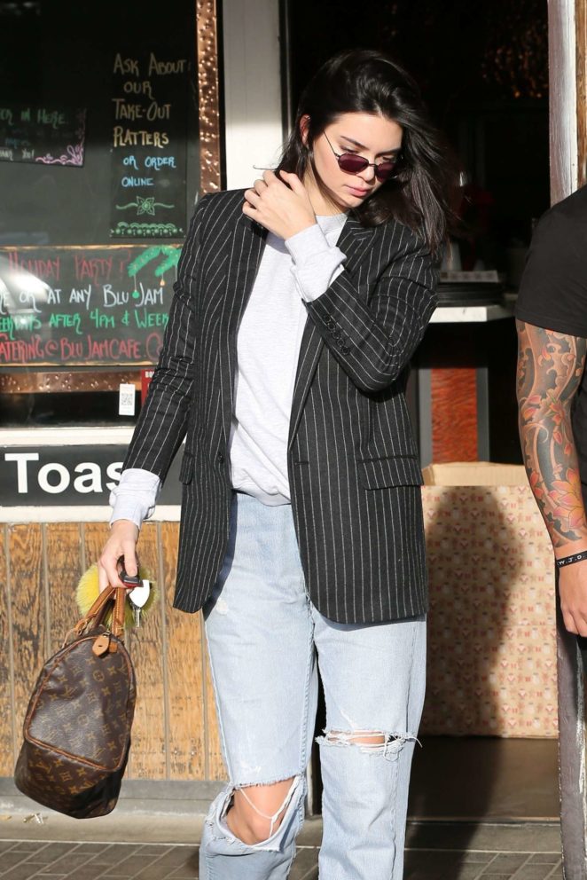 Kendall Jenner - Out for lunch in LA