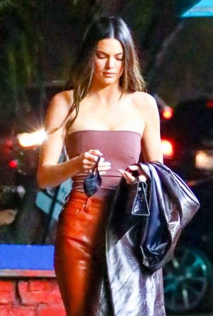 Kendall Jenner - Out with her friend Derek Blasberg at Delilah in West Hollywood