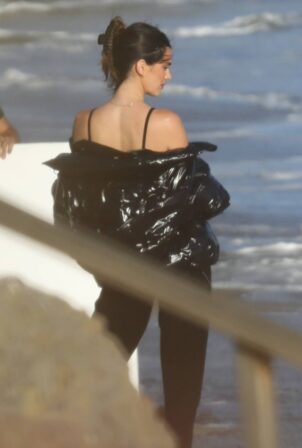 Kendall Jenner - Photoshoot candids on the beach in Malibu