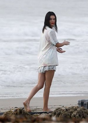 Kendall Jenner - Photoshoot on the beach in Malibu