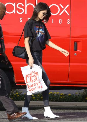 Kendall Jenner: Shopping in West Hollywood -21 | GotCeleb