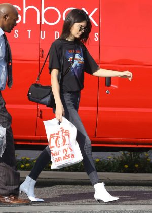 Kendall Jenner: Shopping in West Hollywood -21 | GotCeleb