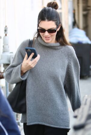 Kendall Jenner - Spotted at Croft Alley Restaurant in Beverly Hills