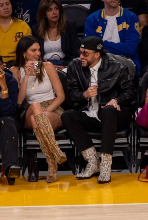 Kendall Jenner - Spotted at the Lakers game in Los Angeles