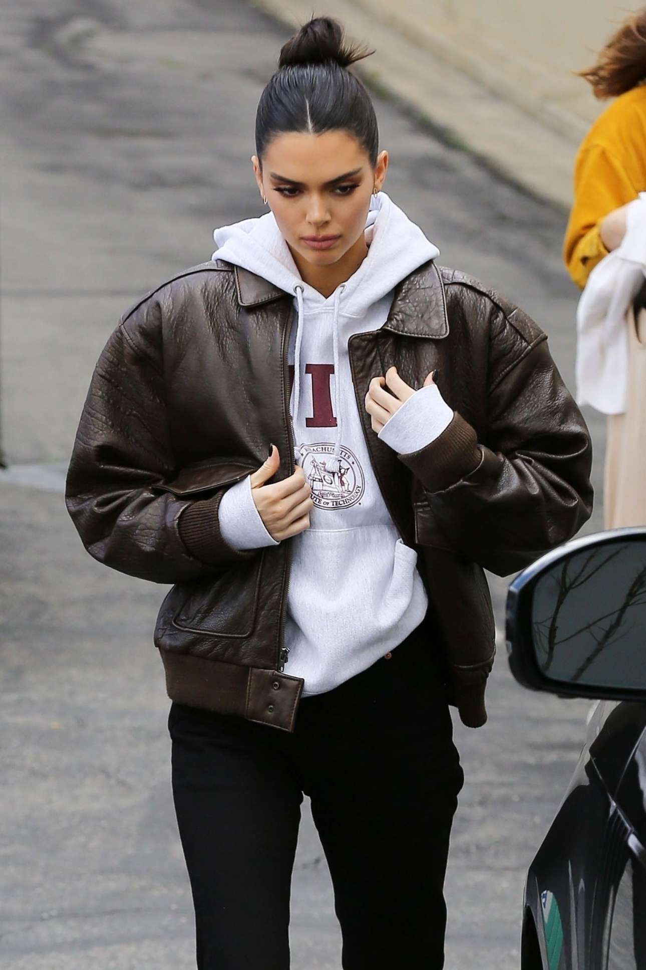 Kendall Jenner – Spotted outside a studio in Los Angeles | GotCeleb