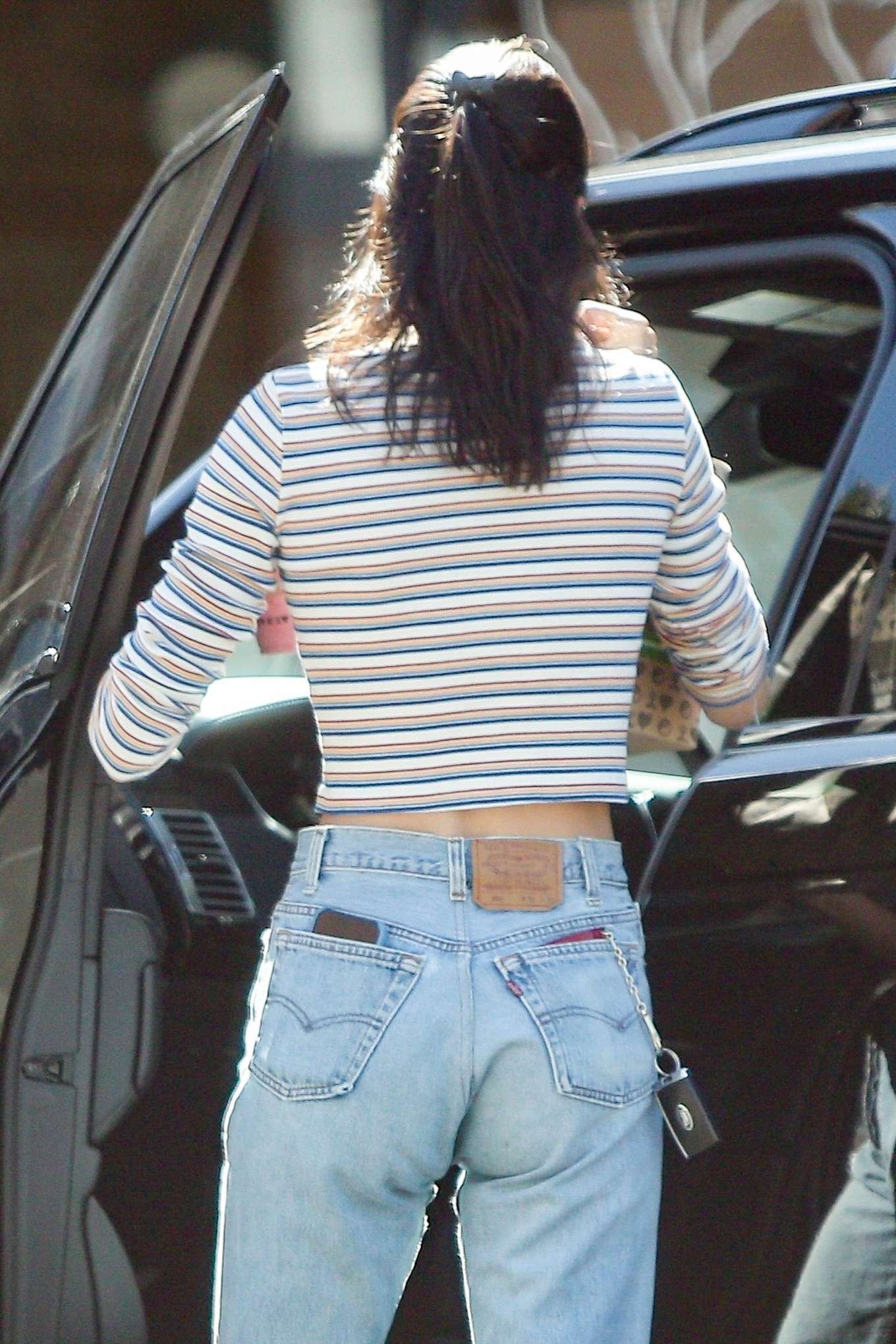 Kendall Jenner 2019 : Kendall Jenner – Stops by Kreation in Beverly Hills-01