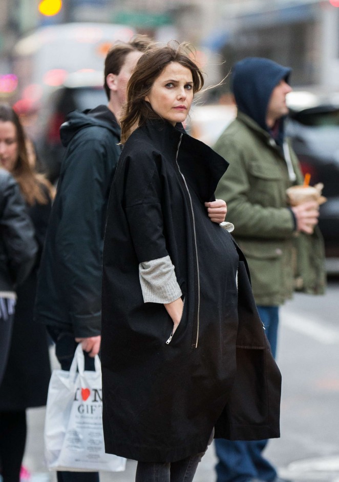 Keri Russell out in SoHo
