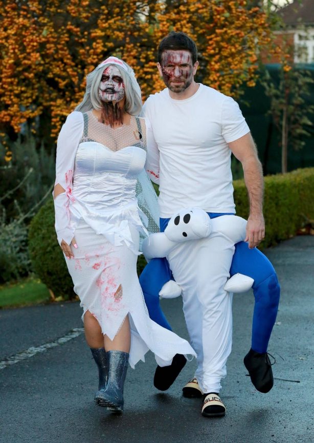 Kerry Katona - Seen while celebrates Halloween at home in Sussex