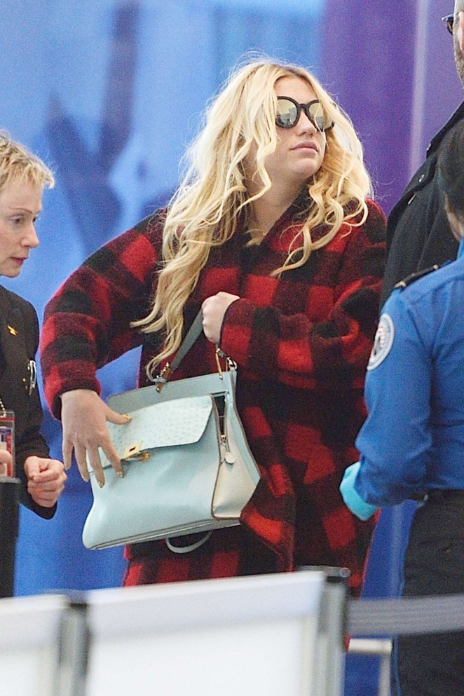 Kesha - Arrives at JFK Airport in New York