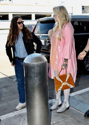 Kesha - Arrives at LAX Airport in LA
