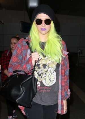 Kesha -  Arriving at LAX Airport in LA