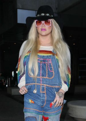 Kesha in Jeans Arrives at LAX Airport in Los Angeles