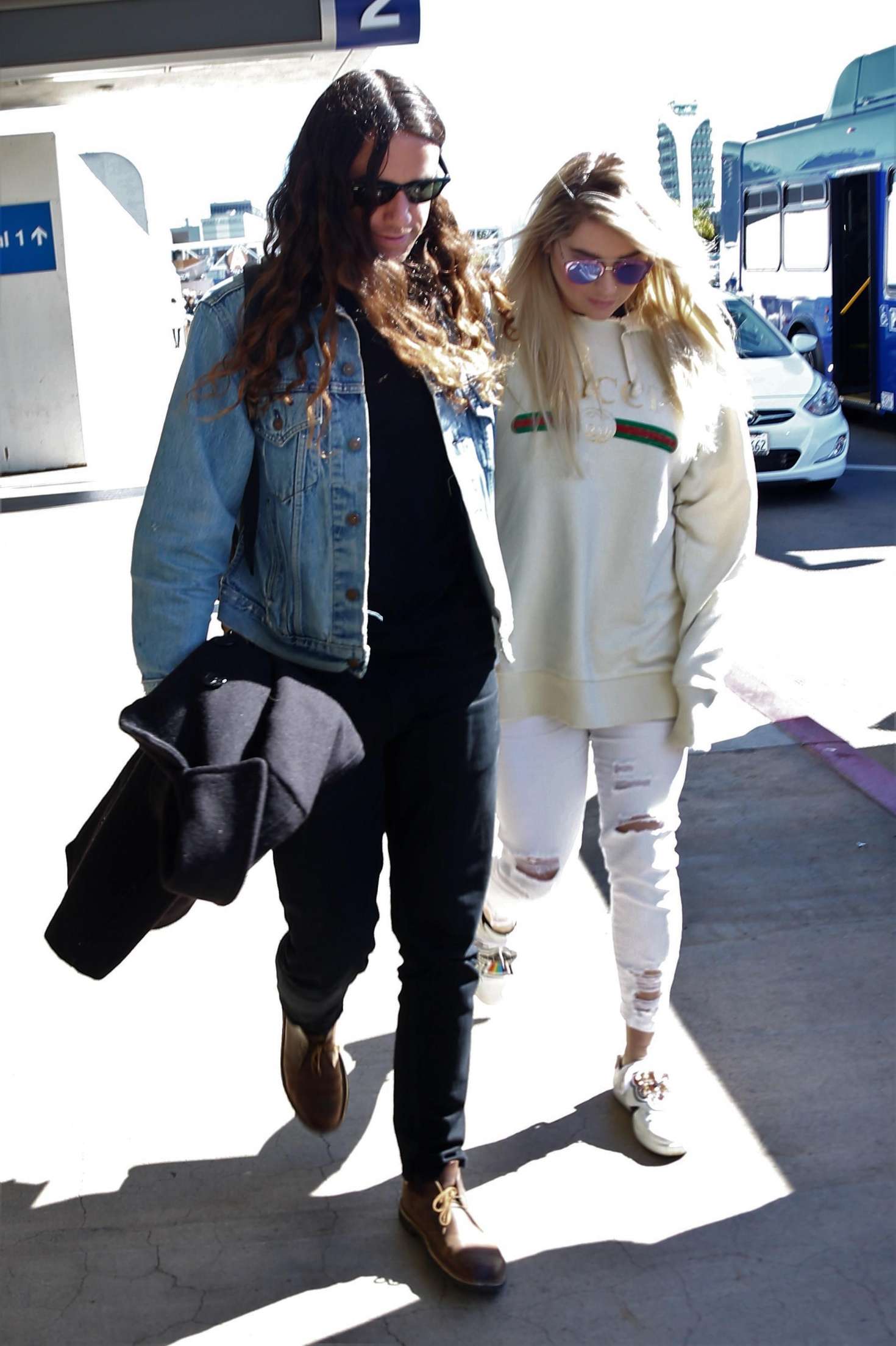 Kesha 2018 : Kesha with her boyfriend Brad Ashenfelter at LAX airport -11
