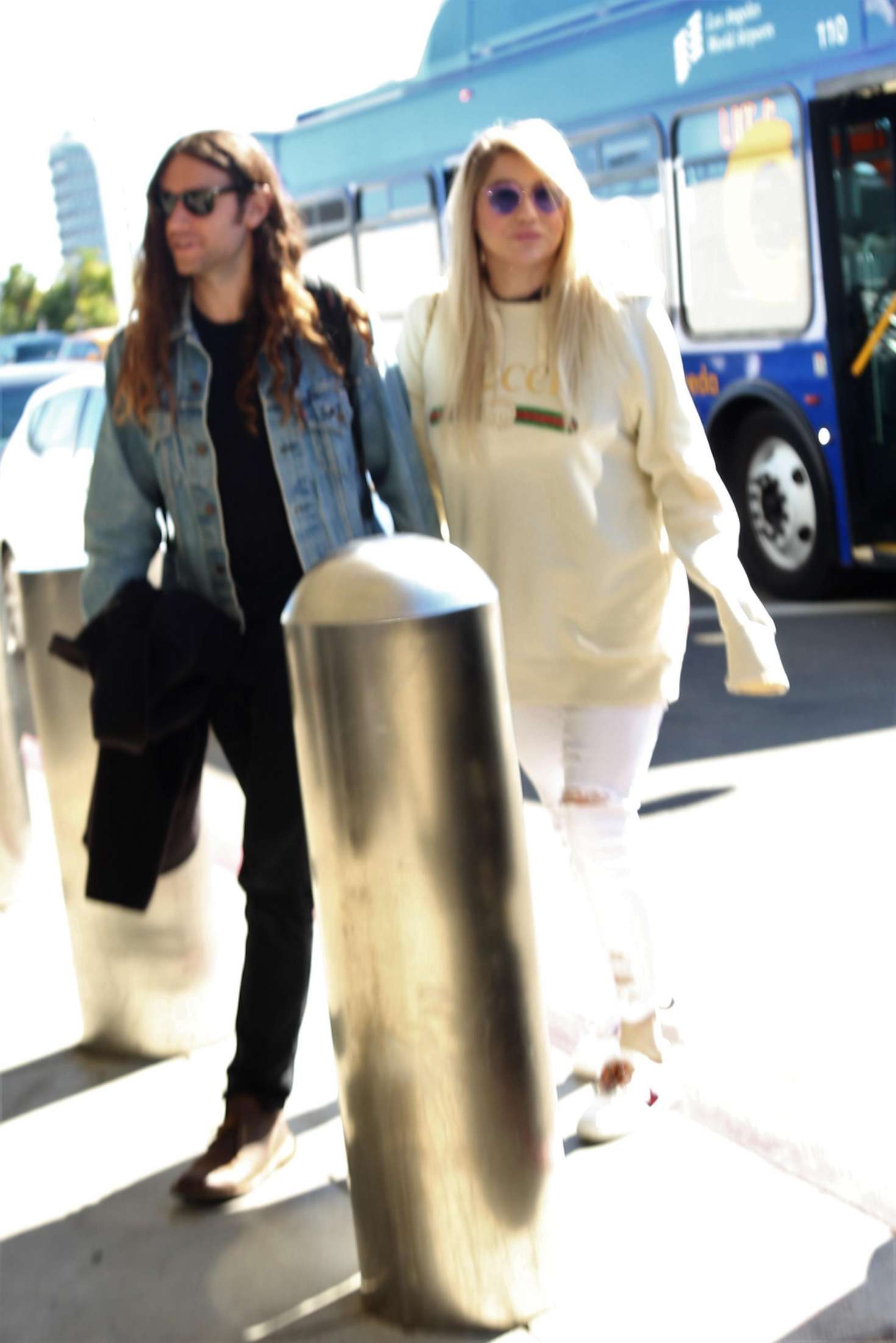 Kesha 2018 : Kesha with her boyfriend Brad Ashenfelter at LAX airport -16
