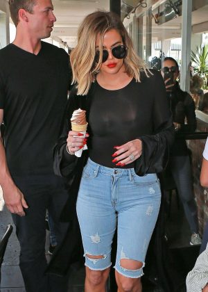 Khloe Kardashian in Jeans out for lunch in Los Angeles