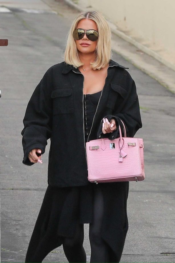 Khloe Kardashian - Looks casual while leaving the studio in Calabasas