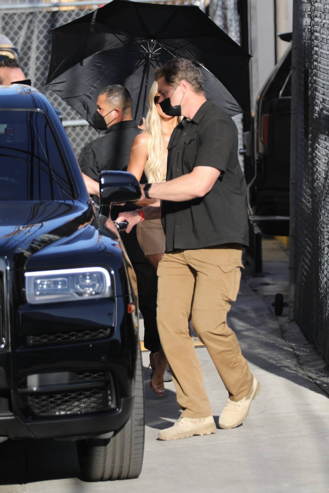 Khloe Kardashian – Pictured after Jimmy Kimmel Live show in