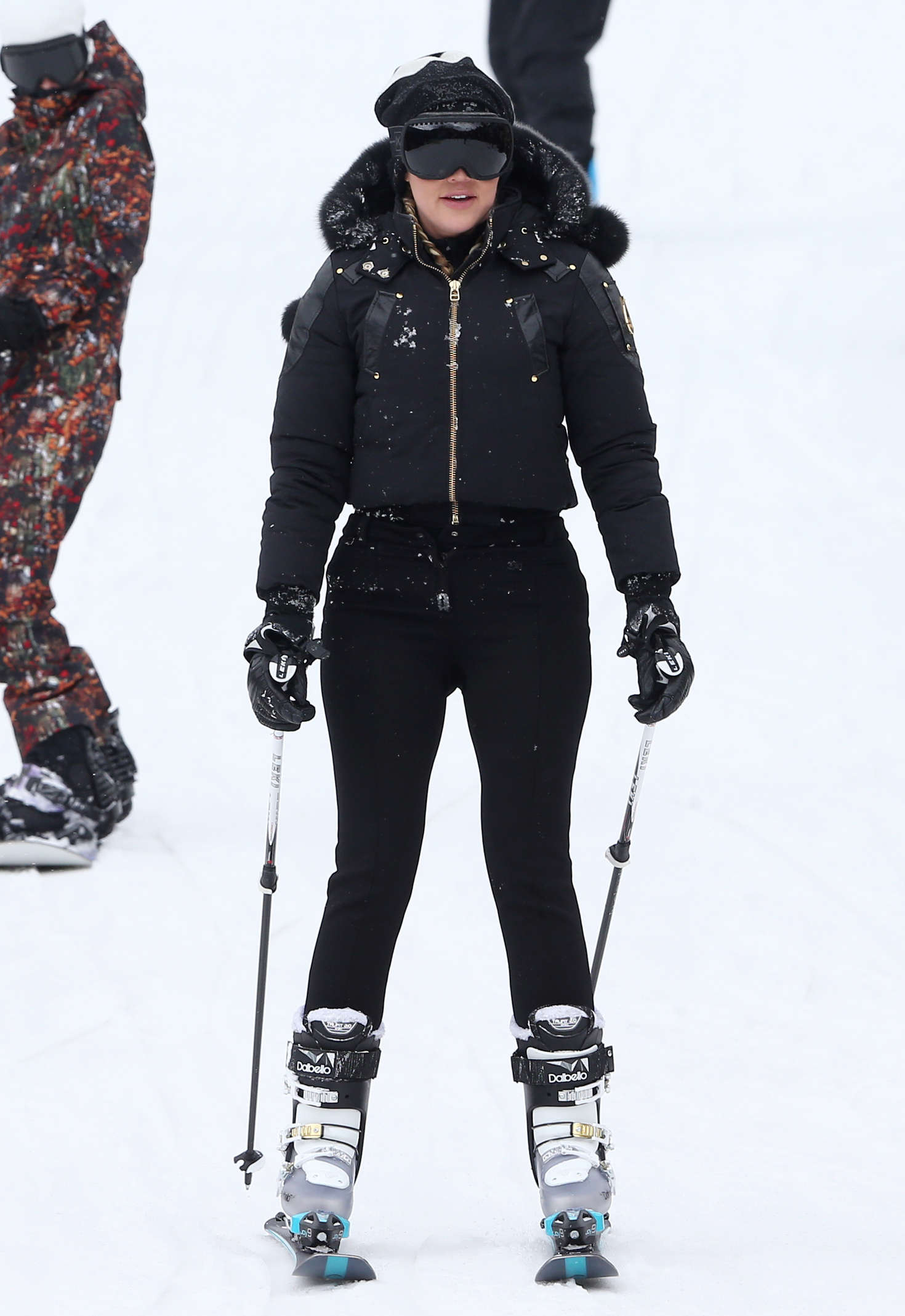 Khloe Kardashian 2016 : Khloe Kardashian: Skiing in Colorado -08