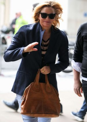 Kim Cattrall Arriving for interview on the BBC in London
