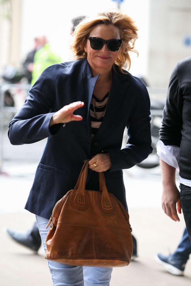 Kim Cattrall Arriving for interview on the BBC in London