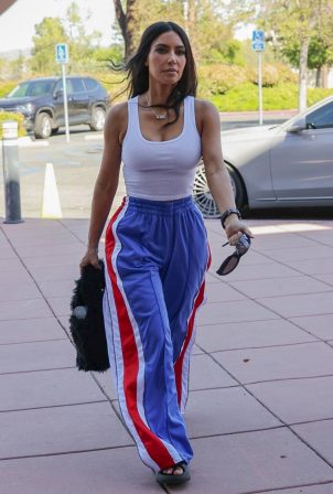 Kim Kardashian - Arrive for Saint's basketball game in Thousand Oaks