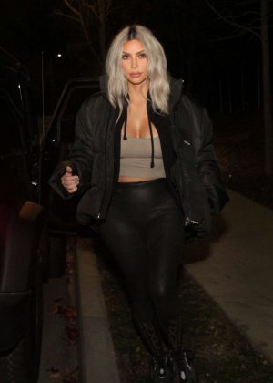 Kim Kardashian - Arriving at a friend's house in LA