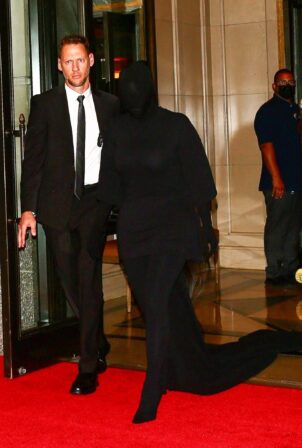 Kim Kardashian - In all black from head to toe at The Ritz-Carlton hotel in New York