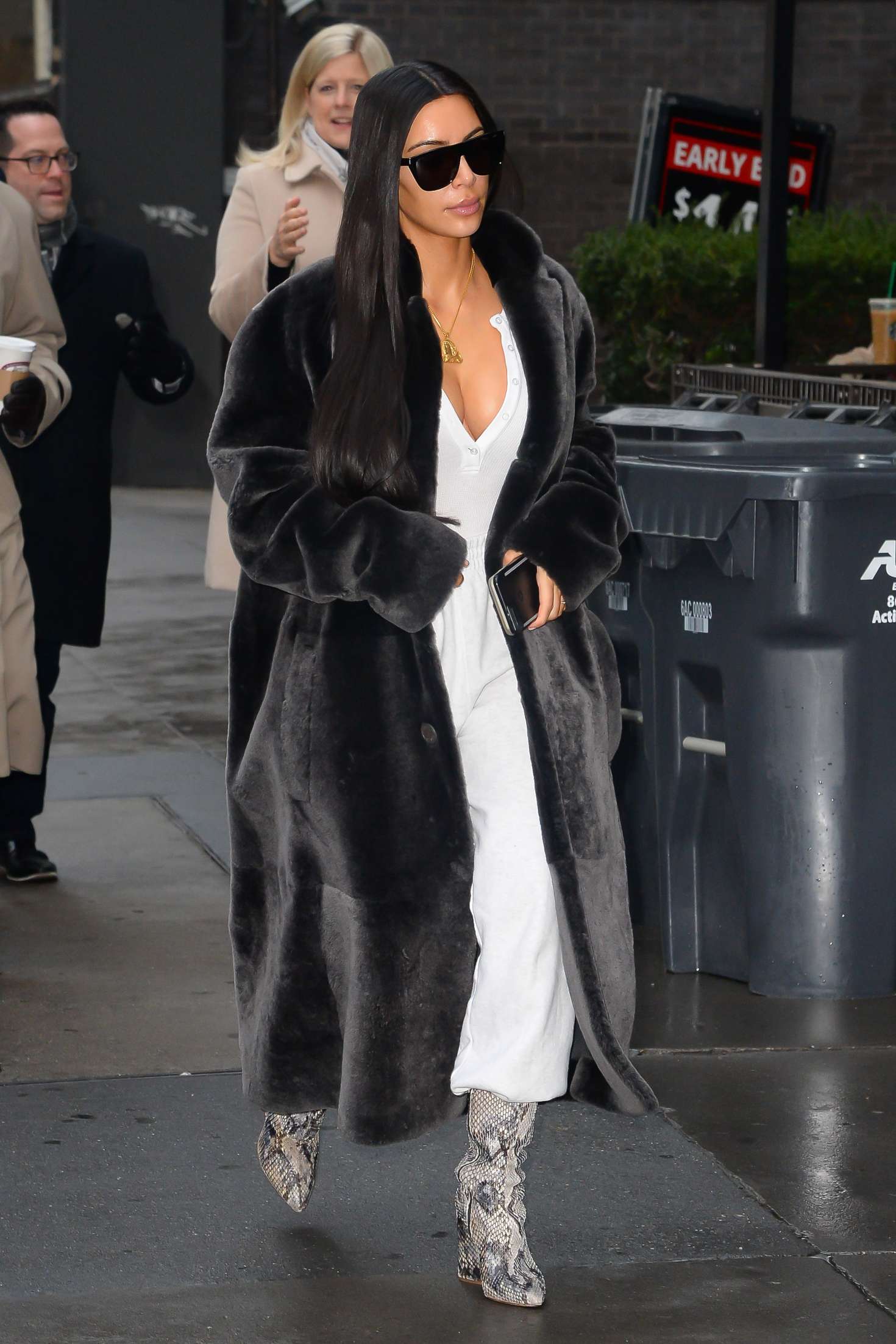 Kim Kardashian in Black Fur Coat -09 - GotCeleb