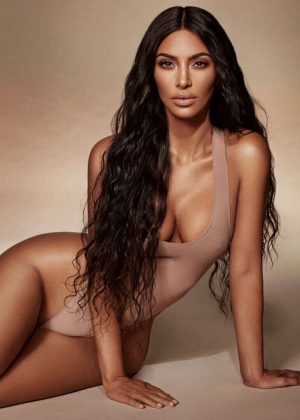 Kim Kardashian - KKW BEAUTY Classic Collection 2018