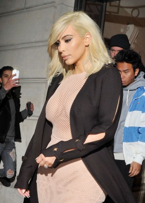 Kim Kardashian - Lanvin Fashion Show 2015 in Paris
