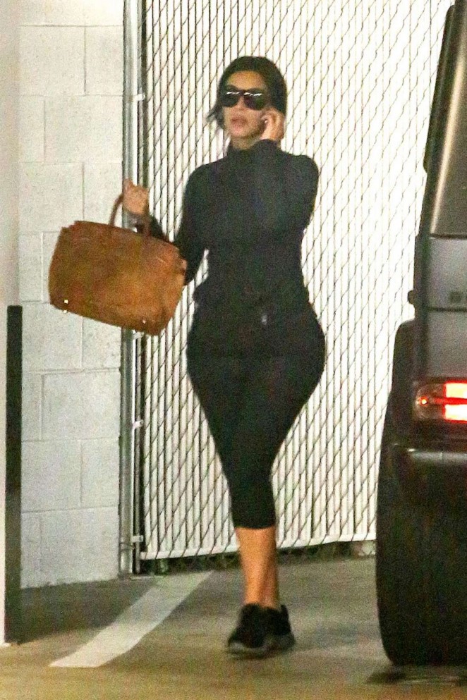 Kim Kardashian in Leggings at Medical Building in Beverly Hills