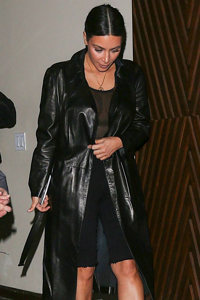 Kim Kardashian - Leaving a sushi restaurant in Los Angeles