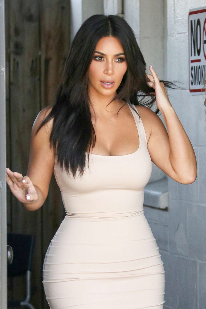 Kim Kardashian Leaving the studio in Van Nuys