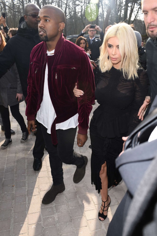 Kim Kardashian: Louis Vuitton Fashion Show 2015 -02 | GotCeleb