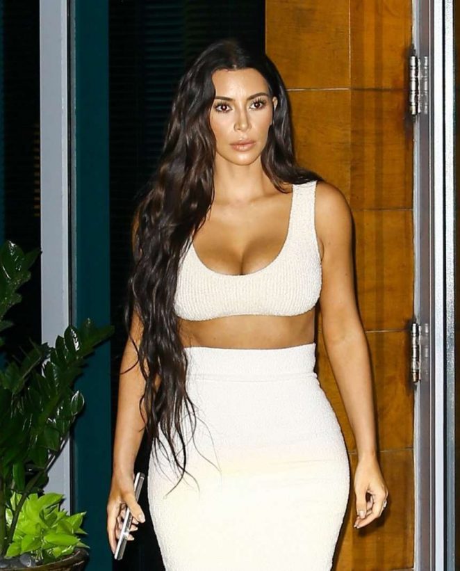 Kim Kardashian Out for Dinner in Miami