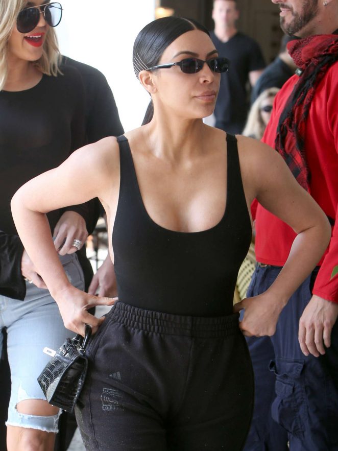 Kim Kardashian out for lunch in Los Angeles