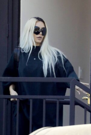 Kim Kardashian - Out in Beverly Hills