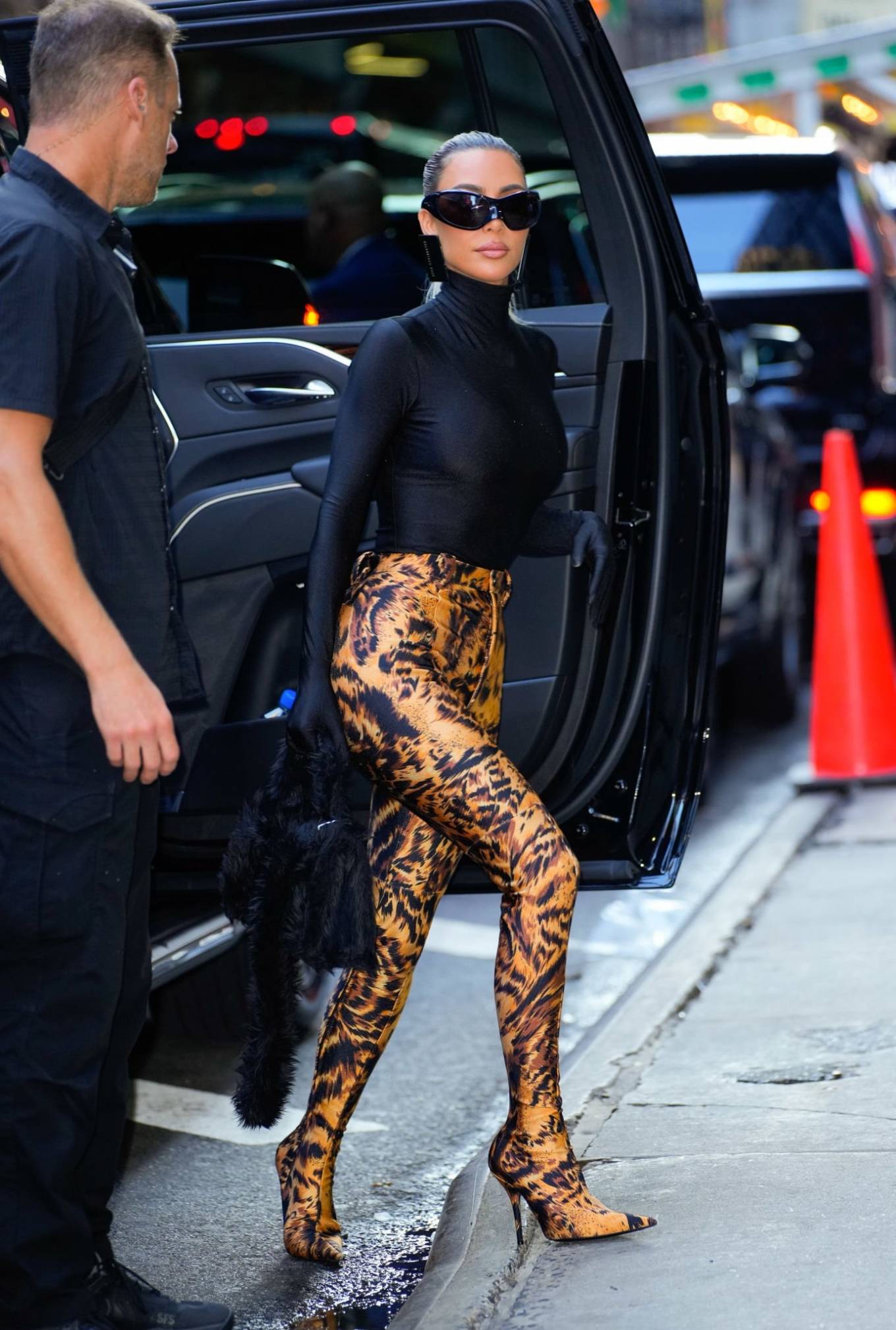 Kim Kardashian 2022 : Kim Kardashian – Pictured outside at GMA in New York City-19
